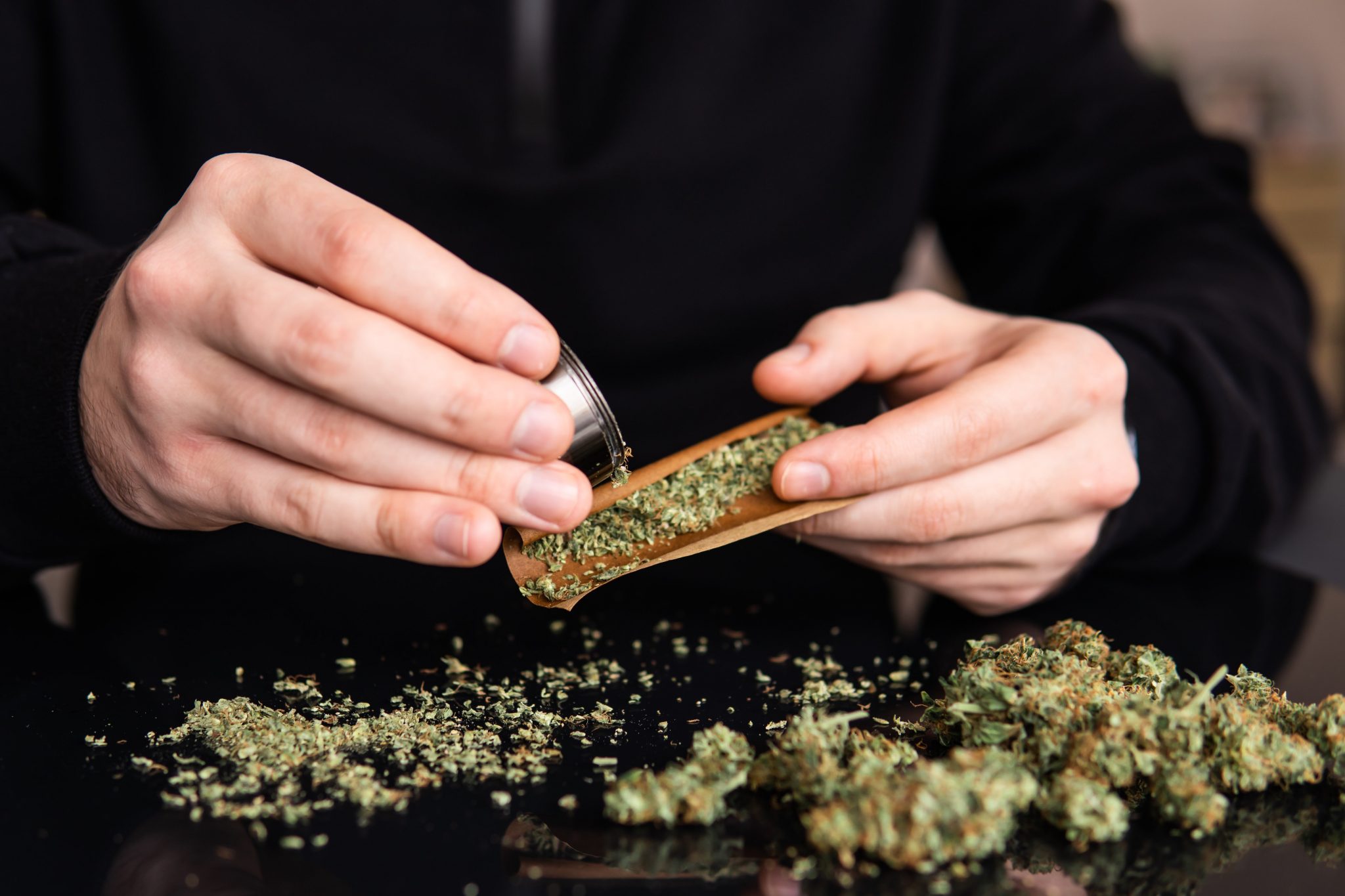 How to Roll a Blunt A Simple Step by Step Guide Flavor Fix