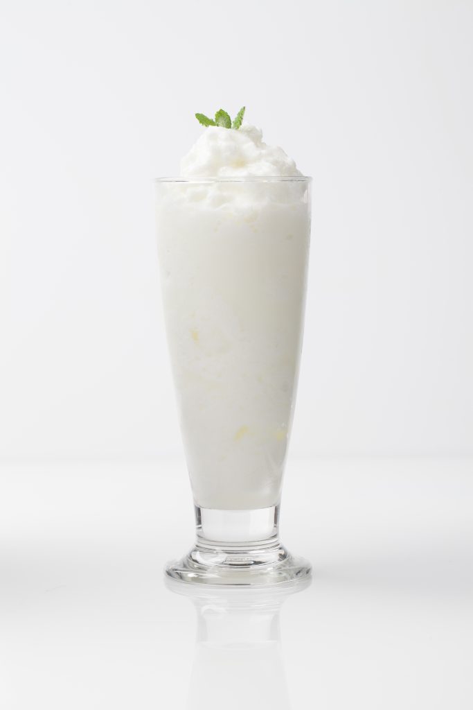 soju yogurt smoothie cocktail recipe