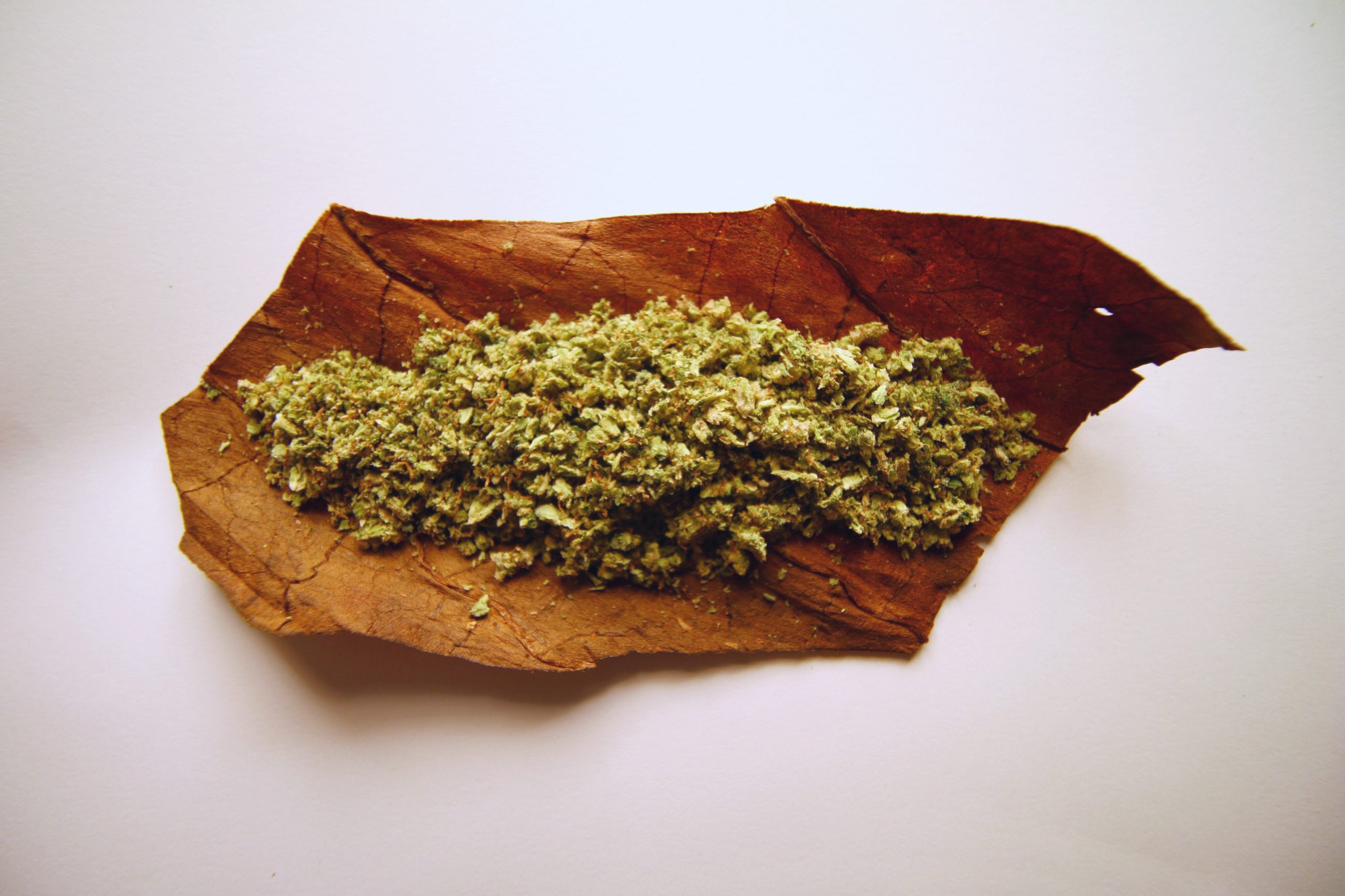 How to Roll a Backwoods Blunt Flavor Fix