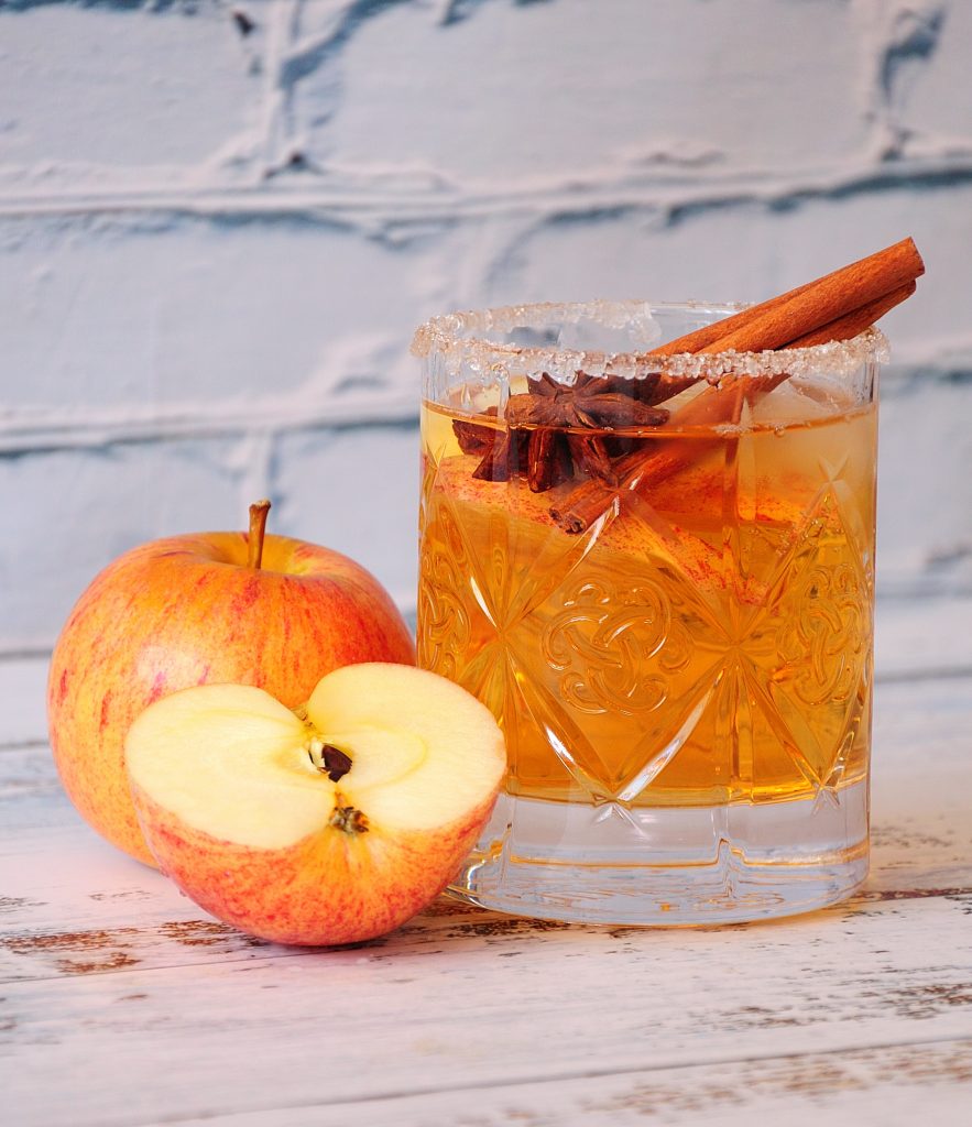 mulled apple cider cocktail recipe