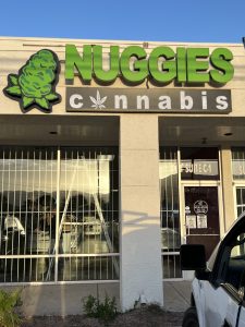 Nuggies Cannabis Store - El Paso, Montwood